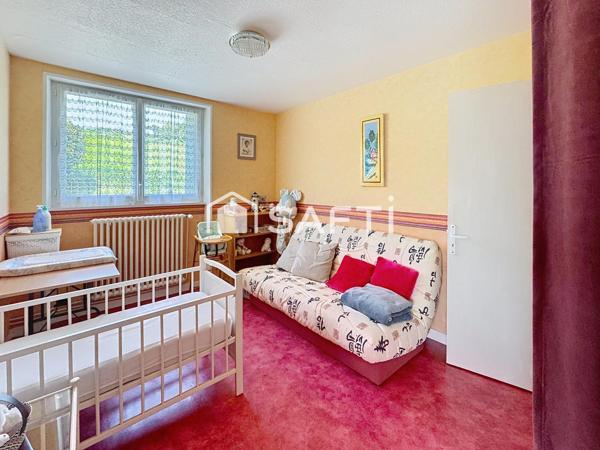 Maison 4 chambres avec garage, atelier, carport, poulailler