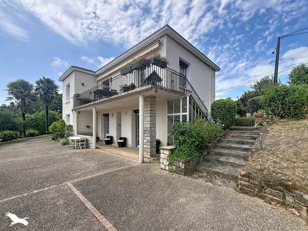 Maison à vendre 276 120 € Thiviers 4 p 152 m² DPE D