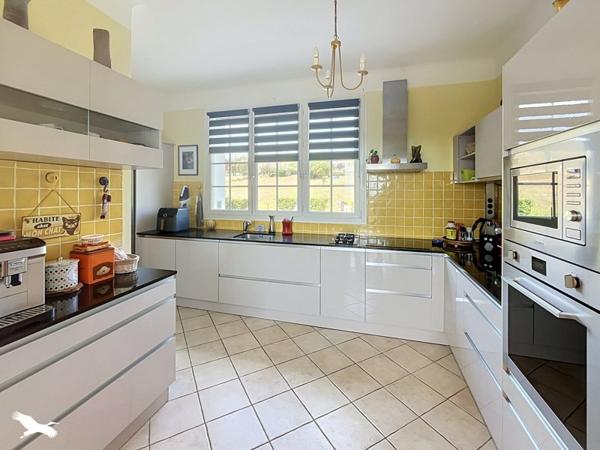 Maison à vendre 276 120 € Thiviers 4 p 152 m² DPE D