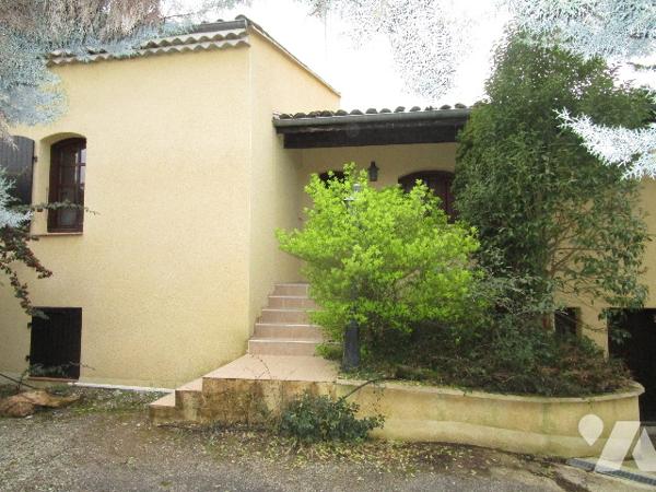 DANS UN JOLI COIN DE VERDURE !!!