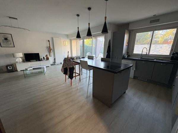 Maison à louer 1 450 € CC Pessac 4 p 88 m² DPE B