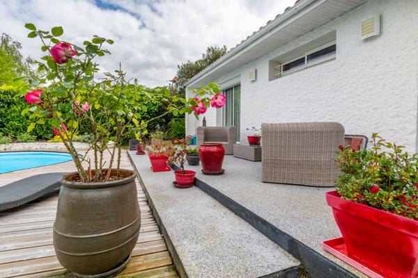 Maison Cestas Gazinet-  7pièces - 143m2 - Jardin et Piscine