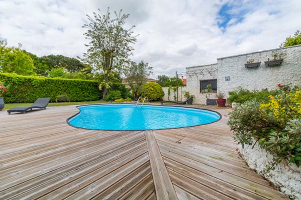 Maison Cestas Gazinet-  7pièces - 143m2 - Jardin et Piscine