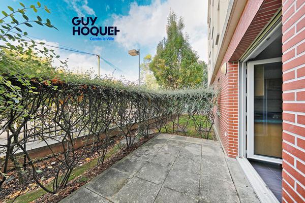 À vendre : Appartement 2 pièces à COMBS LA VILLE avec terrasse et box