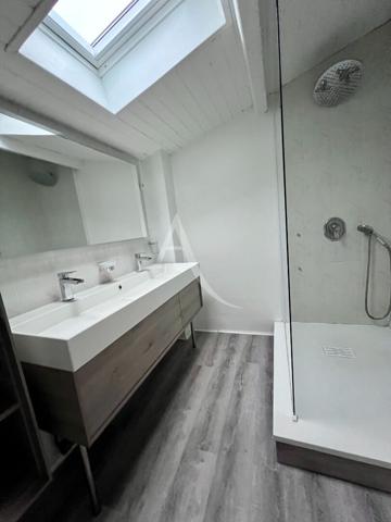 Appartement de type T4 avec Balcon - Saintes Rive Gauche