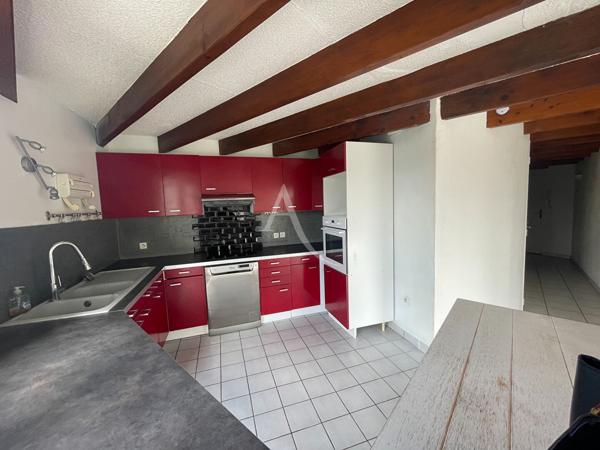 Appartement de type T4 avec Balcon - Saintes Rive Gauche