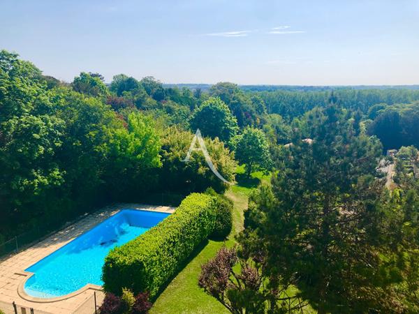 Appartement de type T4 avec Balcon - Saintes Rive Gauche