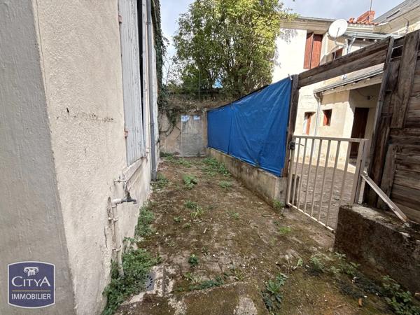 Appartement à vendre 4 pièces 40.6m² Châtellerault (86100)