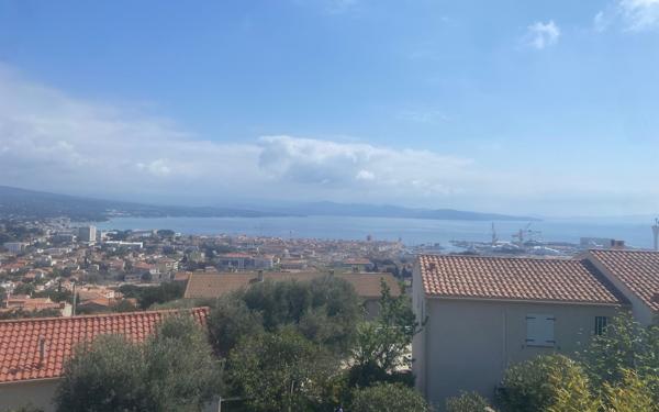 Maison à vendre    4 pièces • 153 m2 La Ciotat