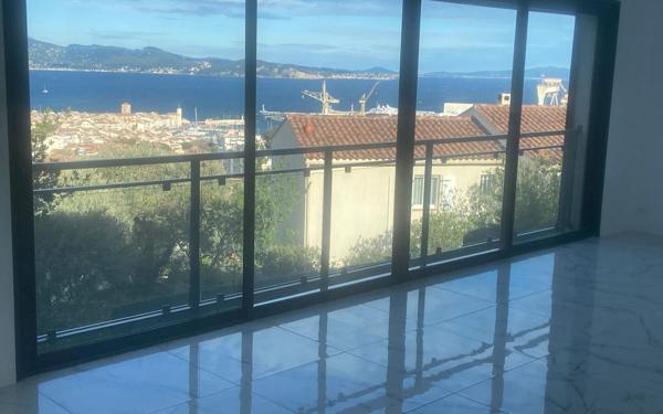 Maison à vendre    4 pièces • 153 m2 La Ciotat
