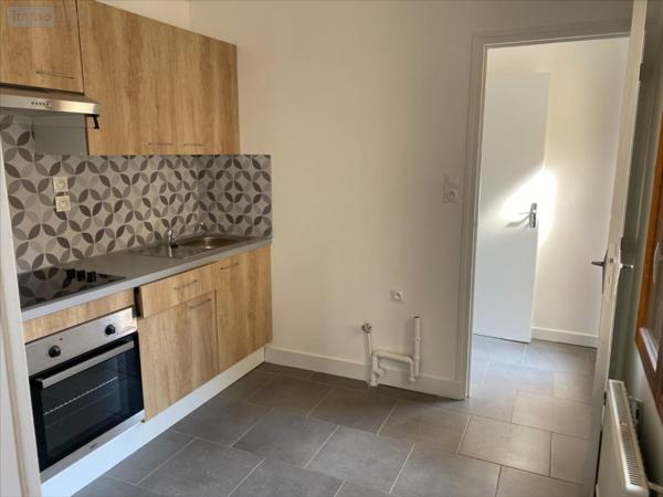 Maison de ville à louer à Tôtes en Seine-Maritime (76890), ref : 76028-DUMO12