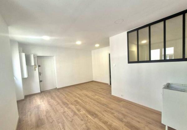 Appartement 2 pièces                                        - 42000 Saint-Étienne Réf : 12202