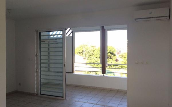 Appartement à louer    2 pièces •  Cayenne