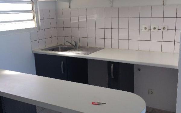 Appartement à louer    2 pièces •  Cayenne