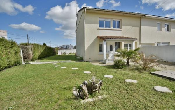 Vente Maison Réf : Lys blanc rénové(e) Cholet   