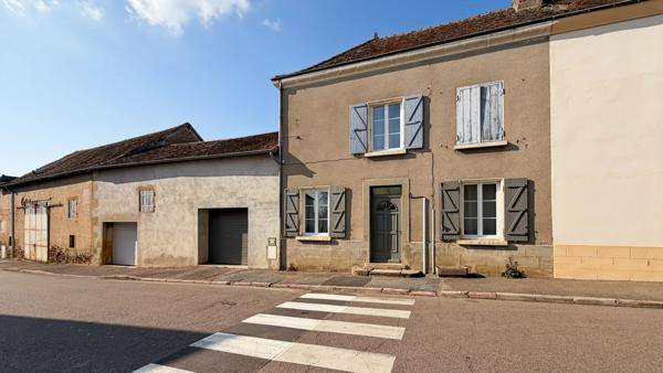 Maison à vendre 6 pièces proche de MARCIGNY (71) - semur en brionnais - 133m² - 4 chambres - terrain 889 m²