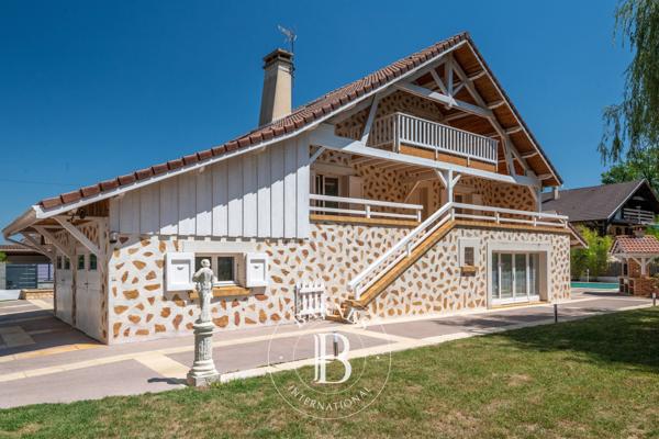 Tignieu-Jameyzieu, Maison  238 m² à vendre