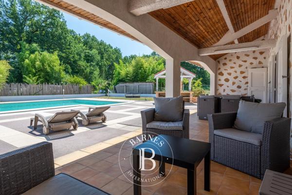 Tignieu-Jameyzieu, Maison  238 m² à vendre