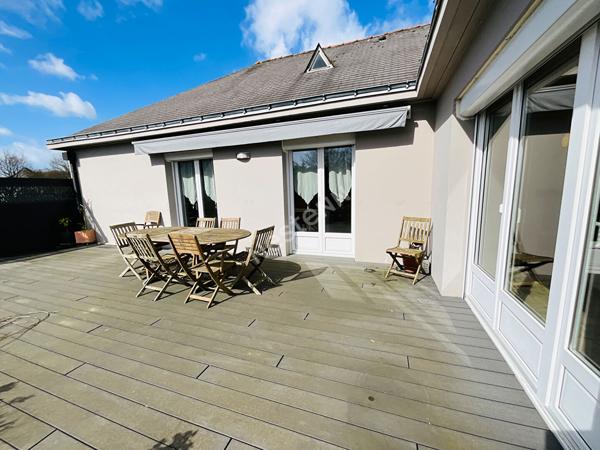 ORVAULT BOURG - A VENDRE MAISON 4 CHAMBRES - 110 m² - VIE DE PLAIN PIED + sous-sol complet