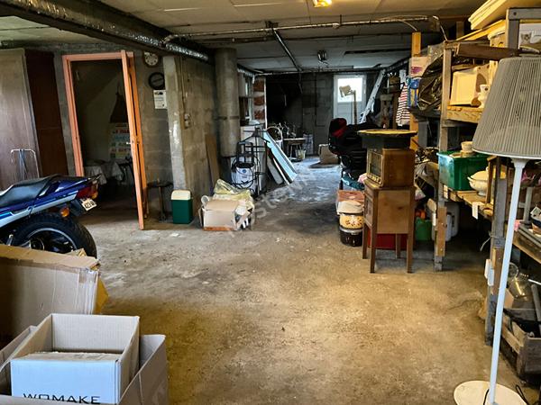 ORVAULT BOURG - A VENDRE MAISON 4 CHAMBRES - 110 m² - VIE DE PLAIN PIED + sous-sol complet