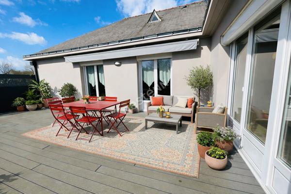 ORVAULT BOURG - A VENDRE MAISON 4 CHAMBRES - 110 m² - VIE DE PLAIN PIED + sous-sol complet