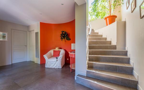 Maison à vendre    7 pièces • 269 m2 Collonges-au-Mont-d'Or