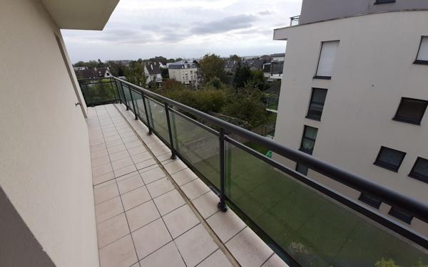 Appartement à louer    3 pièces • 68 m2 Caen