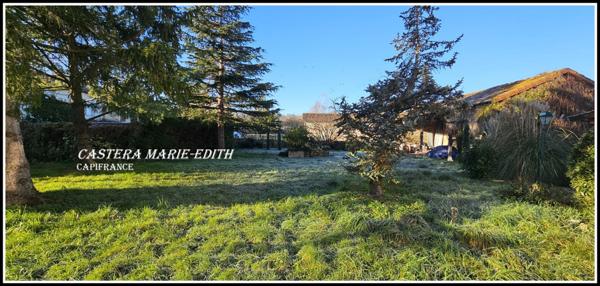 Maison en pierre rénovée en partie avec jardin et hangar 6 pièces PAVIE (32)