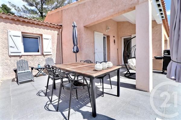 Maison à vendre  5 pièces - 121 m2 ST RAPHAEL - 83