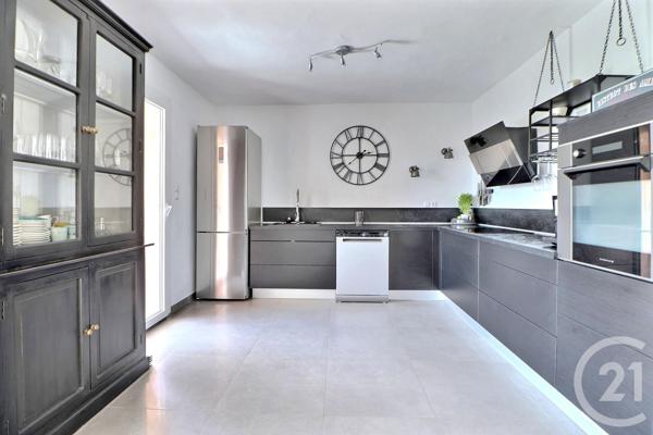 Maison à vendre  5 pièces - 121 m2 ST RAPHAEL - 83