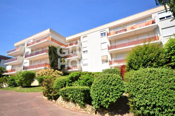 Appartement 5 min Gare ERMONT EAUBONNE- 79m² avec 2 chambres- cour intérieur-un BOX + cave et GRAND Balcon!