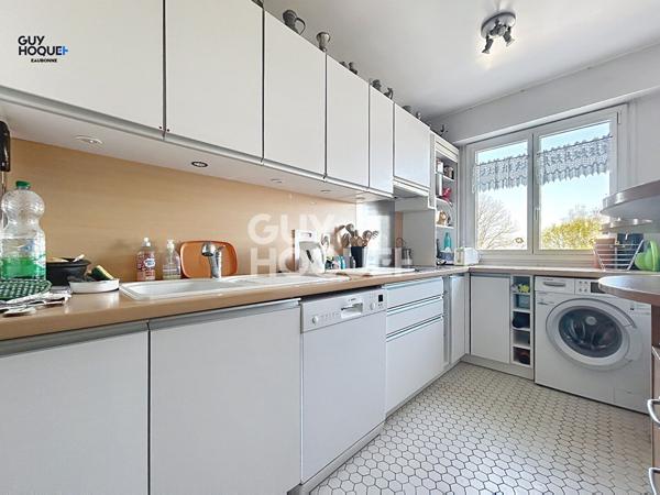 Appartement 5 min Gare ERMONT EAUBONNE- 79m² avec 2 chambres- cour intérieur-un BOX + cave et GRAND Balcon!