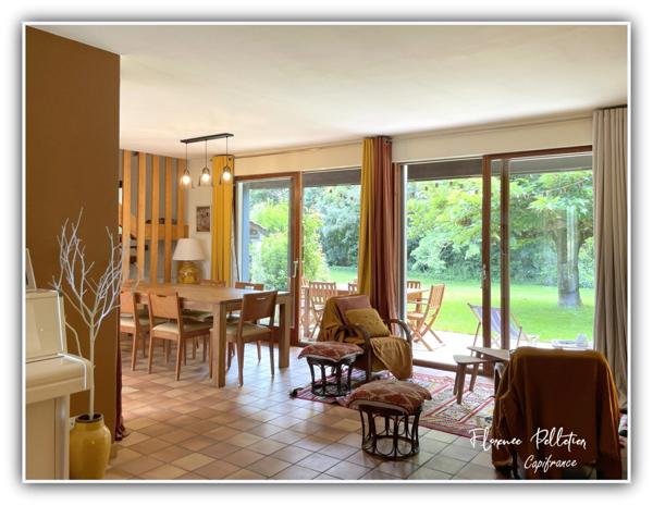 À vendre proche Revel – Maison familiale avec 5 chambres, piscine et grand terrain arboré