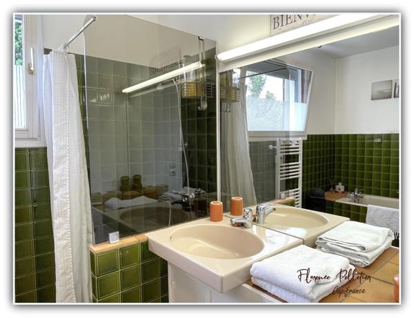 À vendre proche Revel – Maison familiale avec 5 chambres, piscine et grand terrain arboré