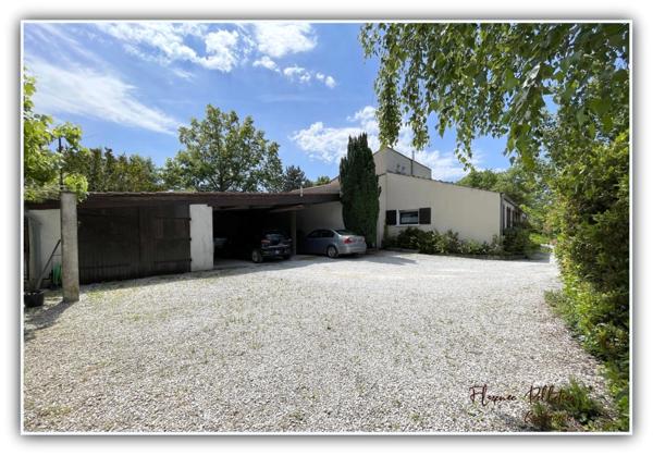 À vendre proche Revel – Maison familiale avec 5 chambres, piscine et grand terrain arboré