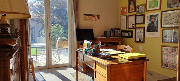 Noves (13550) Villa plain-pied proche centre ville