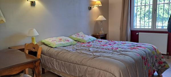 Noves (13550) Villa plain-pied proche centre ville