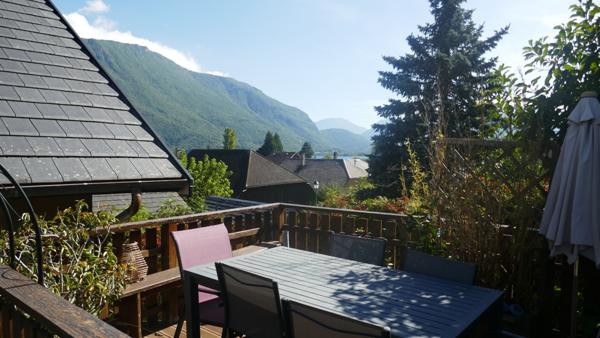 DOUSSARD. MAISON MITOYENNE AVEC TERRAIN de 242m²