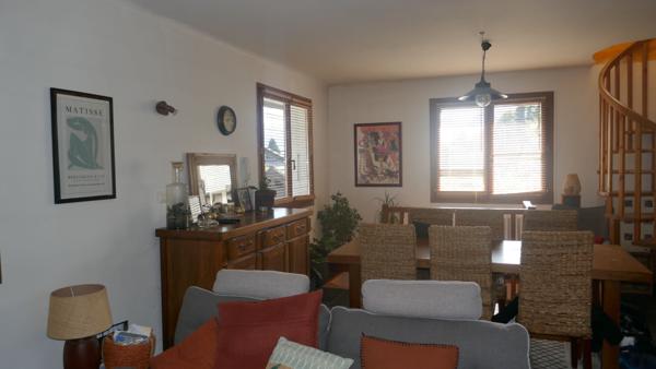 DOUSSARD. MAISON MITOYENNE AVEC TERRAIN de 242m²