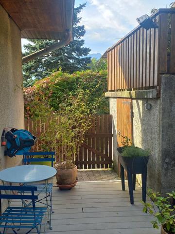 DOUSSARD. MAISON MITOYENNE AVEC TERRAIN de 242m²