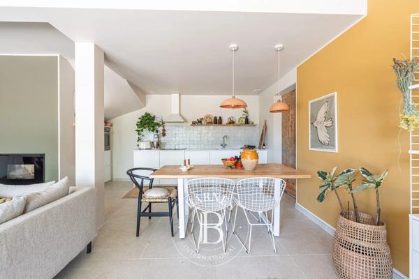Lourmarin, Bastide 4 Chambres -  320 m² à vendre