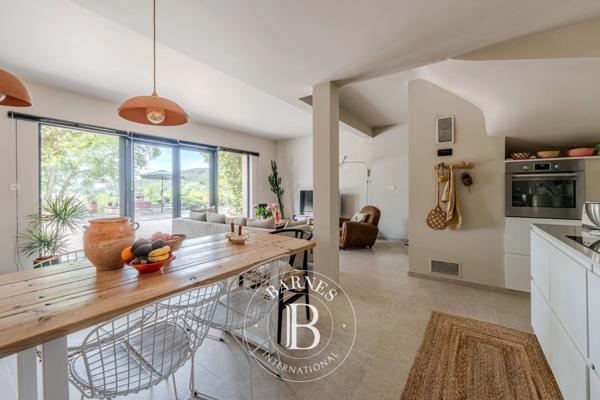 Lourmarin, Bastide 4 Chambres -  320 m² à vendre