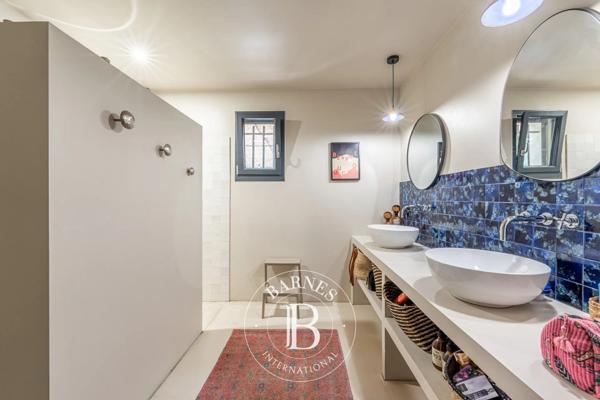 Lourmarin, Bastide 4 Chambres -  320 m² à vendre