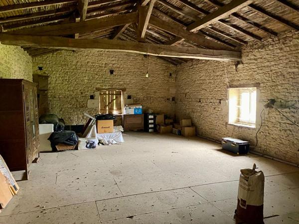 Maison 6 pièce(s) 240 m2, 400m2 de dépendance