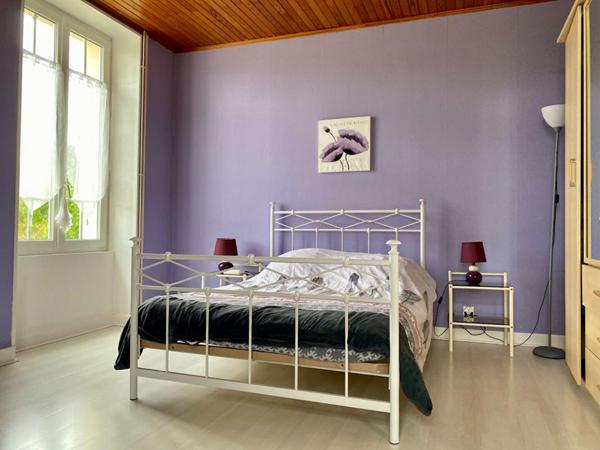 Maison 6 pièce(s) 240 m2, 400m2 de dépendance