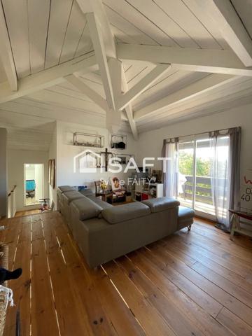 Centre ville, magnifique villa d'architecte T6, garage 50 m², grand terrain, piscine