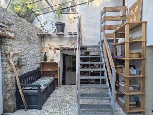 Maison lumineuse avec vue dégagée – Un coin de paradis à BRIE