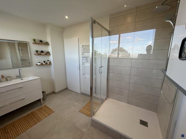 Appartement vue mer avec garage  prestations haut de gamme