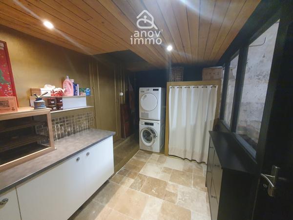 Maison
                                                                                                                                                                                                                                                                                                                        5 pièce(s)                                                                                                                                                                                                          3 chambre(s)                                                                                                                                                                                                          130  m²