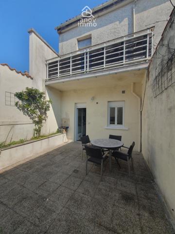 Maison
                                                                                                                                                                                                                                                                                                                        5 pièce(s)                                                                                                                                                                                                          3 chambre(s)                                                                                                                                                                                                          130  m²